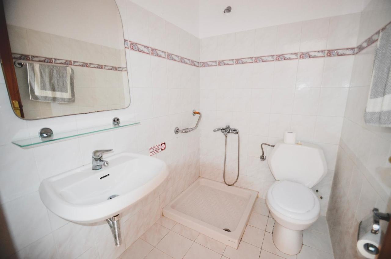 Coralli Apartments Pefki Екстериор снимка