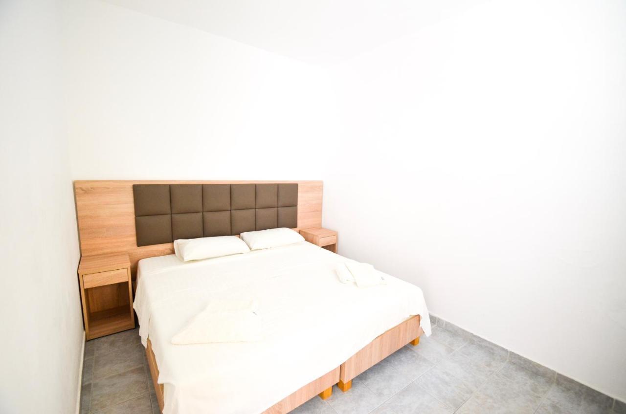 Coralli Apartments Pefki Екстериор снимка